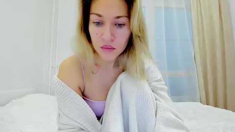 Mona online show from 12-05-25, 05:27