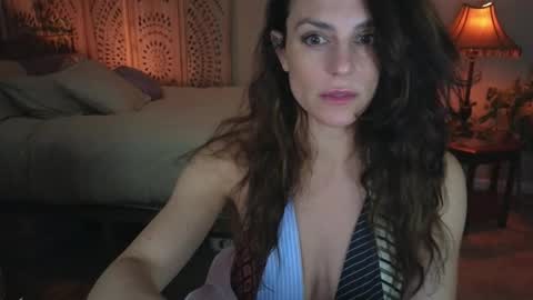 Mona online show from 02-13-26, 04:03