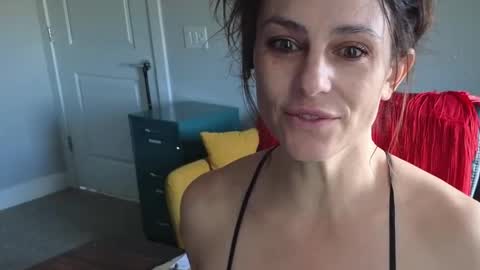 Mona online show from 03-17-26, 03:48