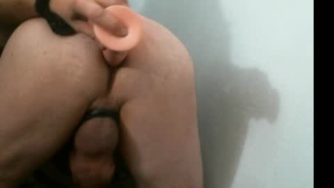 Snapshot of monasnuts chatting on 04-15-26, 07:54 monasnuts online show from 04-15-26, 07:54