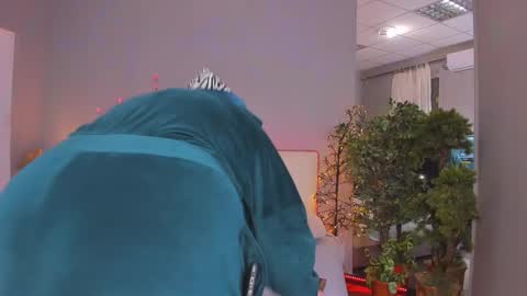 Monica online show from 02-03-26, 06:57