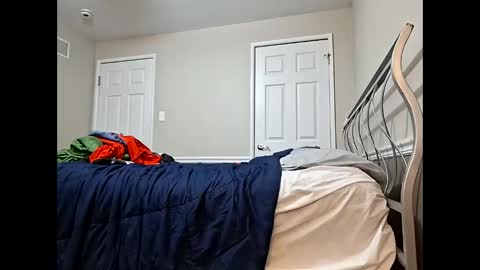 moneyboysaveg584 online show from 04-14-26, 01:33