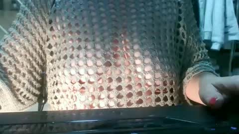 Snapshot of moni60 chatting on 11-18-25, 08:08 moni60 online show from 11-18-25, 08:08