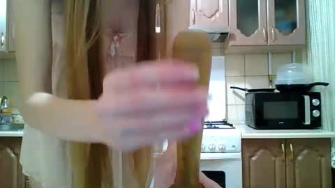 Monica online show from 12-03-25, 10:41