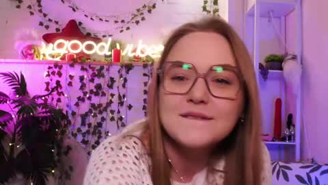 monicaasis online show from 05-31-26, 06:09