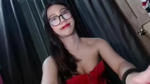 MonicaBravaa online show from 12-15-25, 09:41