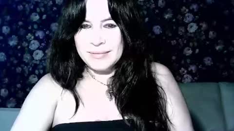 Snapshot of monicamia chatting on 02-12-26, 12:55 MonicaMia online show from 02-12-26, 12:55