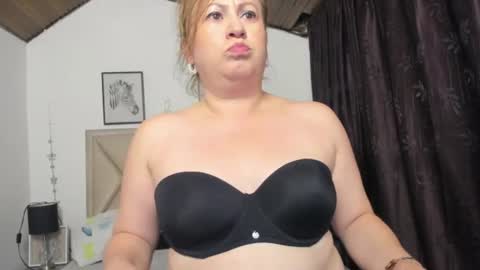Mony online show from 06-27-26, 03:22