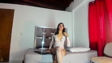 Snapshot of moniicaferrer chatting on 06-26-26, 08:46 Monica online show from 06-26-26, 08:46