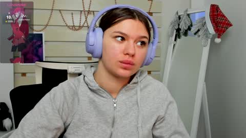 Monika online show from 01-12-25, 12:01