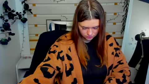 Snapshot of monika_youu chatting on 04-26-26, 07:06 Monika online show from 04-26-26, 07:06