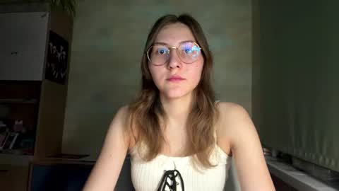 Mia online show from 07-07-26, 07:07