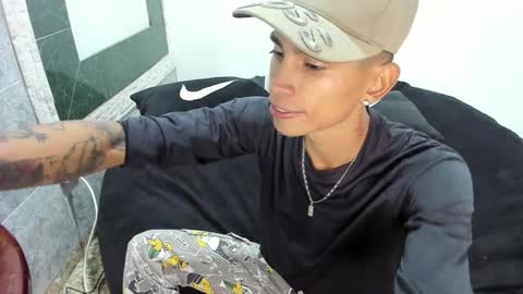 Snapshot of monkeyd_66 chatting on 02-02-25, 09:30 monkeyd_66 online show from 02-02-25, 09:30