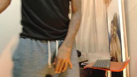 Snapshot of monsoon_the_best chatting on 10-15-25, 02:44 monsoon_the_best online show from 10-15-25, 02:44