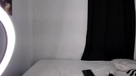 montes_juan online show from 09-19-25, 07:03
