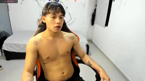 montes_juan online show from 10-18-25, 03:31