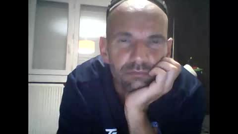 Snapshot of montmasse chatting on 05-24-26, 11:21 montmasse online show from 05-24-26, 11:21