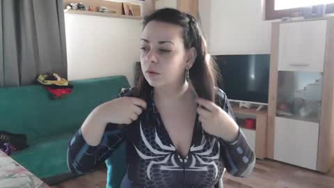 Monse online show from 02-11-25, 07:54