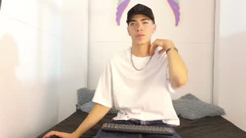   online show from 06-24-26, 12:26
