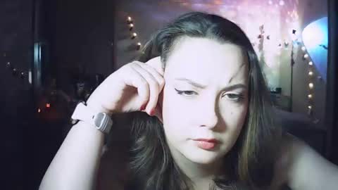 moodiemira online show from 10-25-25, 12:40