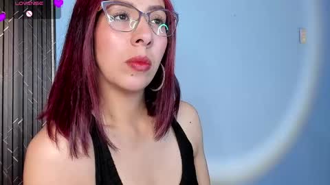 Snapshot of moolly_evanz chatting on 04-25-26, 02:58 moolly_evanz online show from 04-25-26, 02:58