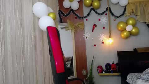 moon_and_fire_ online show from 11-16-25, 03:23