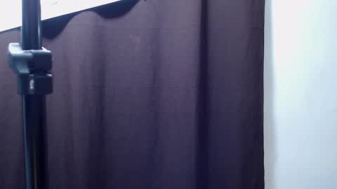 moon_and_fire_ online show from 11-17-25, 02:39