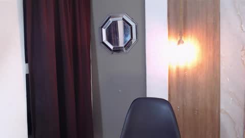 moon_and_fire_ online show from 02-02-26, 04:00