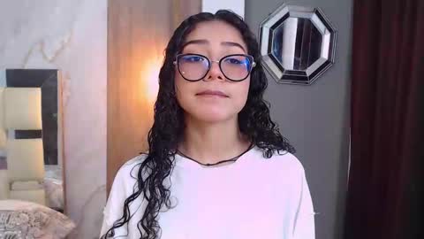 moon_and_fire_ online show from 02-28-26, 05:52