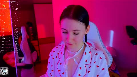 Lola online show from 03-10-25, 06:16