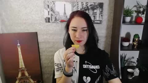 Diana online show from 10-28-25, 09:39