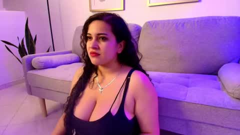 Snapshot of moon_shaddow chatting on 02-13-26, 04:08 Moon online show from 02-13-26, 04:08