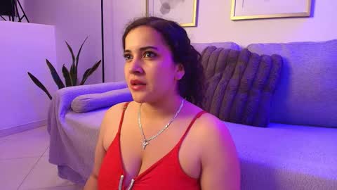 Snapshot of moon_shaddow chatting on 02-20-26, 03:25 Moon online show from 02-20-26, 03:25