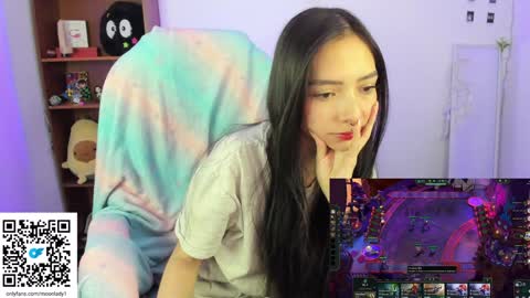 MOON  online show from 01-17-25, 11:07