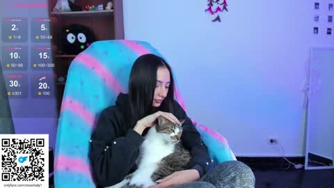 MOON  online show from 01-28-25, 05:00