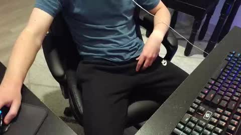 moonlighter7 online show from 11-06-25, 01:50