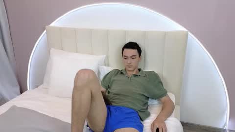 Stan online show from 11-25-25, 08:03