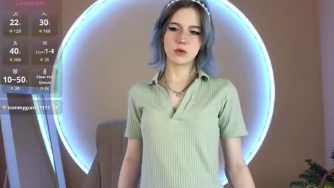 Asuna online show from 09-30-25, 01:49