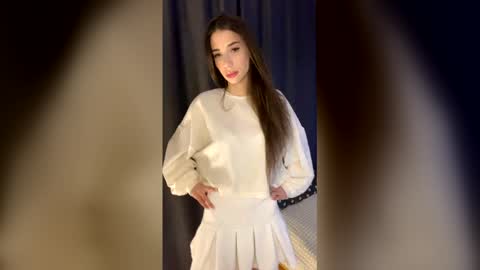 Laine online show from 01-08-26, 10:39