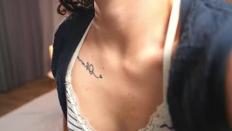 Snapshot of moonofhades chatting on 02-25-26, 09:46 moonofhades online show from 02-25-26, 09:46