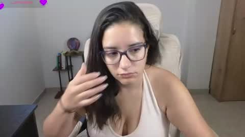 Snapshot of moonwoman_ chatting on 06-28-26, 03:07 Moon Woman online show from 06-28-26, 03:07