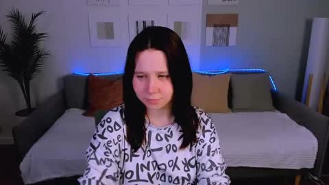 Snapshot of mooonlightsky chatting on 04-25-26, 04:26 Charli online show from 04-25-26, 04:26
