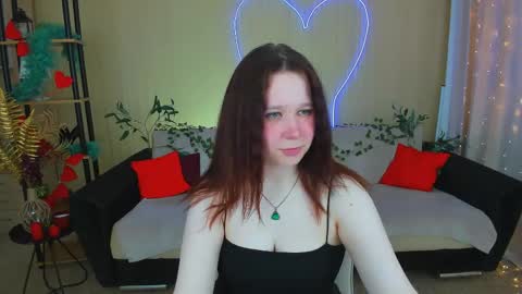 Snapshot of mooonlightsky chatting on 05-18-26, 11:16 Charli online show from 05-18-26, 11:16