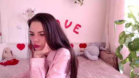 moore_alice online show from 04-12-26, 01:38