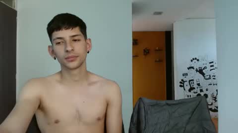 Snapshot of mor_tokens_mor_hot chatting on 01-09-25, 05:43 Sebas y Gaby online show from 01-09-25, 05:43