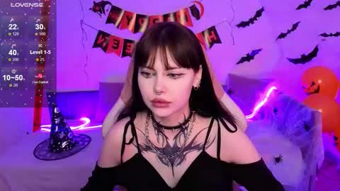 Morana online show from 10-31-25, 02:34