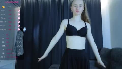 Morana online show from 02-17-26, 05:15