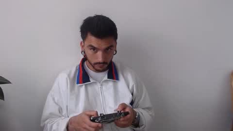 Snapshot of morbidangel08 chatting on 05-14-26, 07:20 Abelardo online show from 05-14-26, 07:20