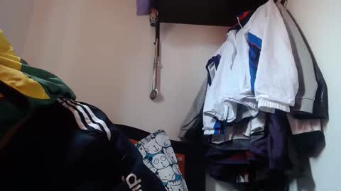 Snapshot of morbidangel08 chatting on 05-25-26, 04:24 Abelardo online show from 05-25-26, 04:24