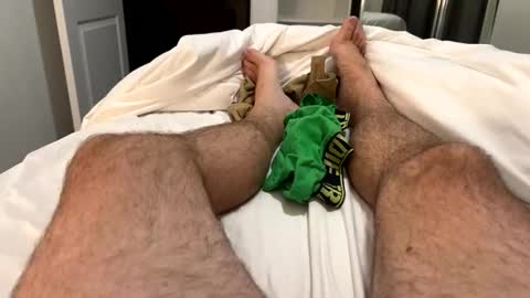 Me online show from 04-14-26, 12:00